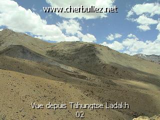 légende: Vue depuis Tahungtse Ladakh 02
qualityCode=raw
sizeCode=half

Données de l'image originale:
Taille originale: 149696 bytes
Temps d'exposition: 1/425 s
Diaph: f/400/100
Heure de prise de vue: 2002:06:27 13:00:31
Flash: non
Focale: 42/10 mm
